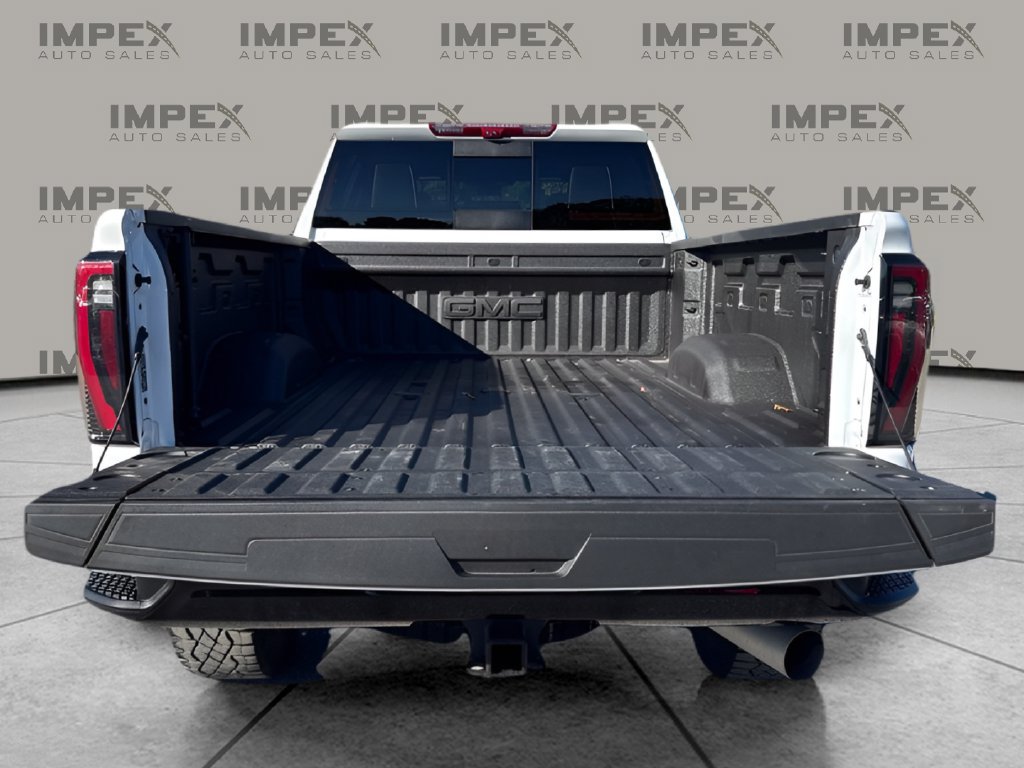 Used 2025 GMC Sierra 2500 AT4X AWD/4WD image 30