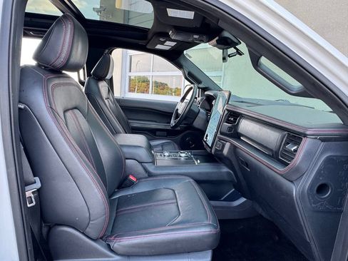 Used 2022 Ford Expedition Limited AWD/4WD image 28