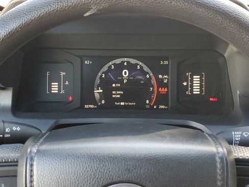 Used 2024 Toyota Tacoma SR5 AWD/4WD image 26