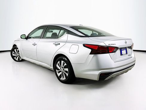 Used 2020 Nissan Altima 2.5 S FWD image 6