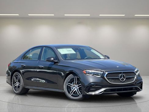 New 2025 Mercedes-Benz E 350 4MATIC Sedan image 2