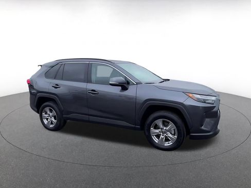 Used 2025 Toyota RAV4 XLE image 2