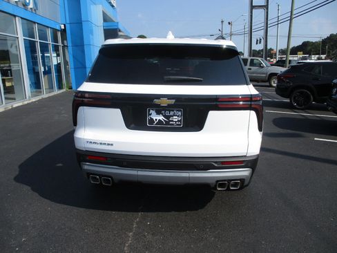 New 2026 Chevrolet Traverse LT w/ Driver Confidence Package image 4
