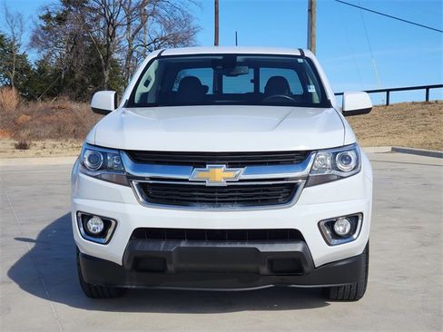 Used 2020 Chevrolet Colorado LT w/ Luxury Package image 3