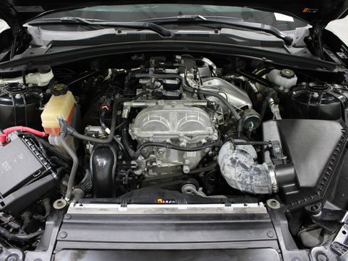 Used 2021 Chevrolet Camaro LS RWD image 38