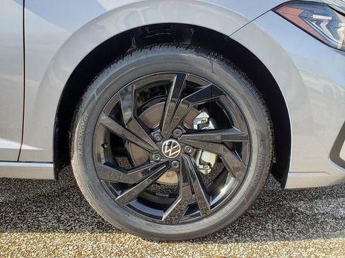 New 2026 Volkswagen Jetta SE image 12