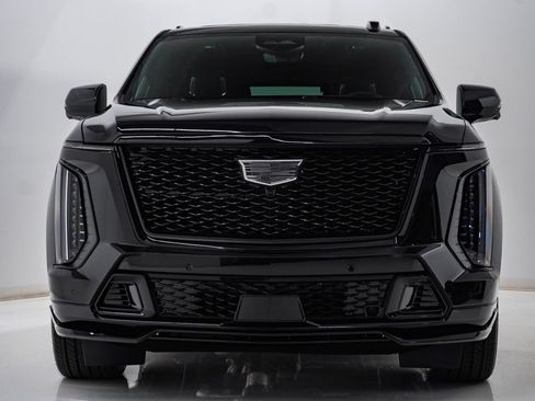 Used 2026 Cadillac Escalade V w/ LPO, ONYX Package AWD/4WD image 6