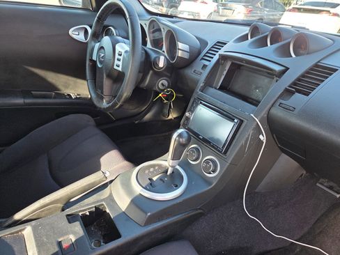 Used 2004 Nissan 350Z Enthusiast image 9