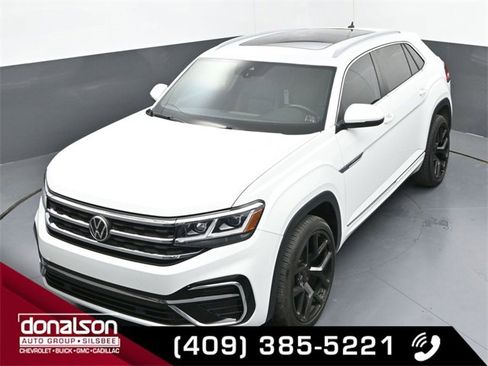Used 2020 Volkswagen Atlas Cross Sport SEL R-Line image 19
