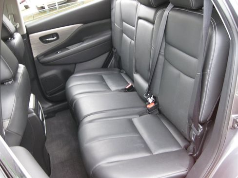 Used 2017 Nissan Murano Platinum w/ Platinum Technology Package FWD image 24