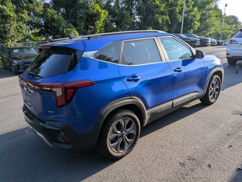 Used 2024 Kia Seltos S AWD/4WD image 5