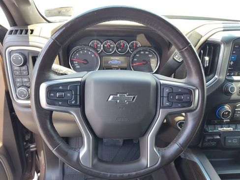 Used 2019 Chevrolet Silverado 1500 LT Trail Boss AWD/4WD image 14