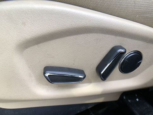 Used 2016 Ford Explorer XLT w/ Equipment Group 201A image 12