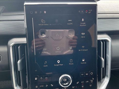 Used 2025 GMC Acadia Elevation AWD/4WD image 6