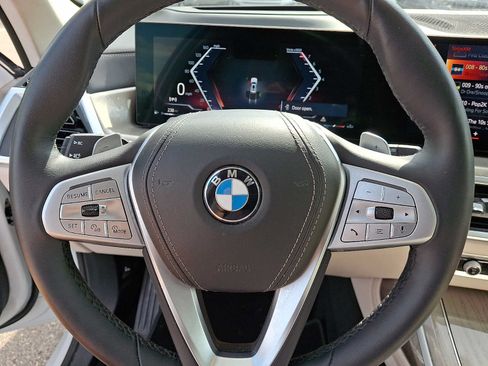 Used 2024 BMW X7 xDrive40i w/ Executive Package AWD/4WD image 21