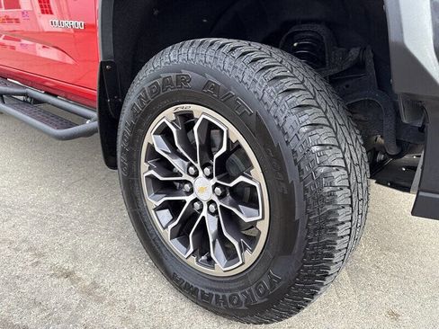 Used 2018 Chevrolet Colorado ZR2 w/ LPO, Premium Interior Package image 13