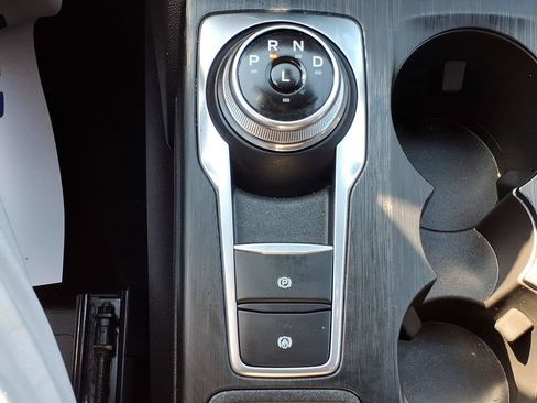 Used 2024 Ford Escape ST-Line w/ Tech Pack #1 AWD/4WD image 19