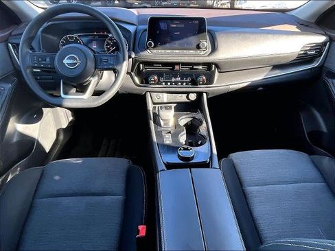 Certified 2023 Nissan Rogue SV image 21