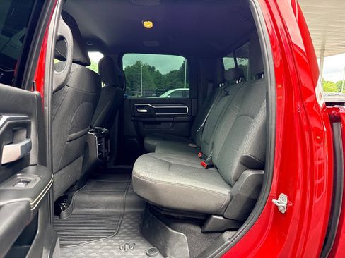 Used 2025 RAM 2500 Big Horn AWD/4WD image 32