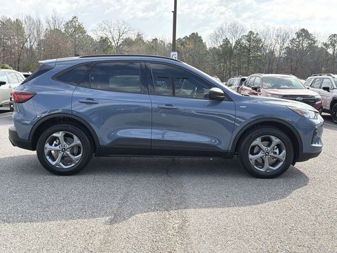 Used 2025 Ford Escape ST-Line image 6