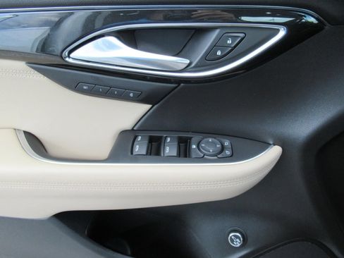 Used 2025 Buick Envision Preferred AWD/4WD image 21
