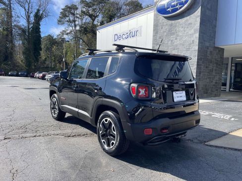 Used 2016 Jeep Renegade Trailhawk image 3