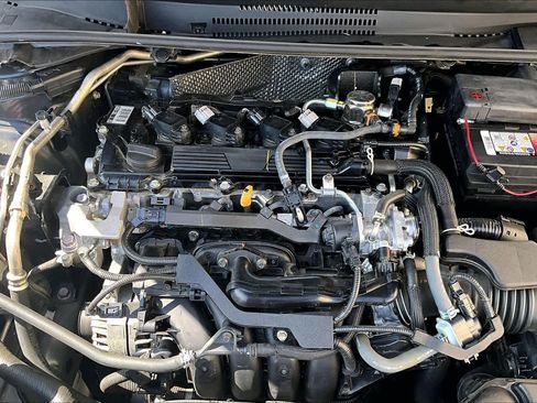 Used 2024 Toyota Corolla LE FWD image 33