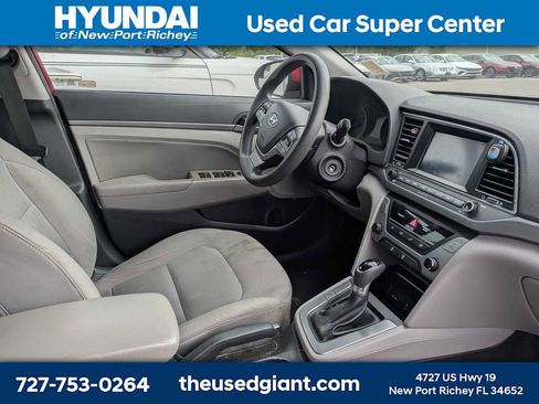 Used 2017 Hyundai Elantra SE image 6
