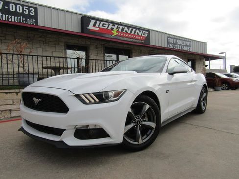 Used 2015 Ford Mustang Coupe w/ Equipment Group 051A RWD image 1