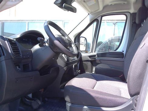 Used 2025 RAM ProMaster 2500 w/ U-Haul Equipment Group FWD image 7