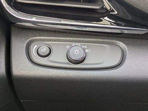 New 2026 Buick Envista Sport Touring FWD image 27