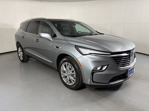 Certified 2023 Buick Enclave Premium w/ Experience Buick Package FWD image 2