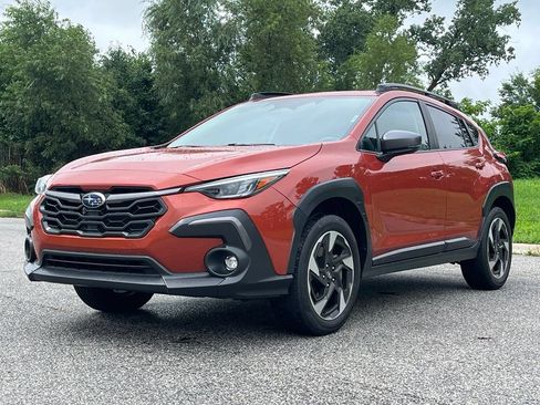 Used 2024 Subaru Crosstrek 2.5i Limited AWD/4WD image 3