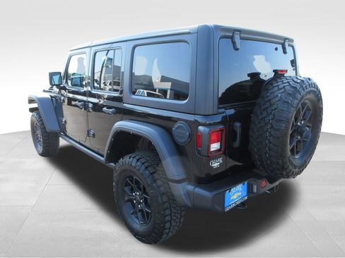 Used 2024 Jeep Wrangler Unlimited Sport AWD/4WD image 3
