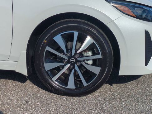 New 2025 Nissan Sentra SV w/ SV Premium Package FWD image 12
