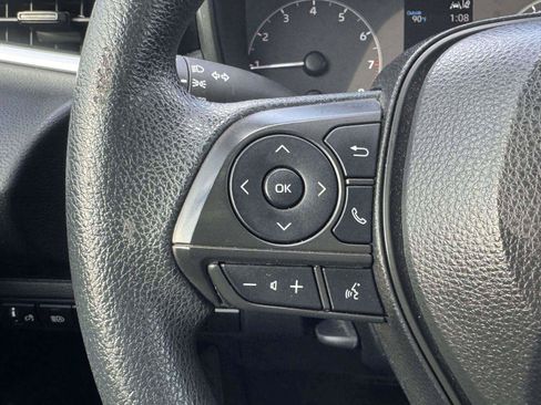 Used 2023 Toyota Corolla LE FWD image 25