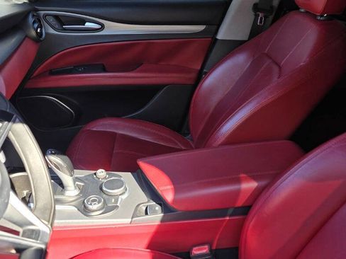 Used 2018 Alfa Romeo Stelvio Sport w/ Quick Order Package 22J Sport image 18