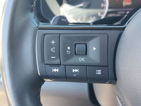 Used 2025 Nissan Pathfinder SL image 20