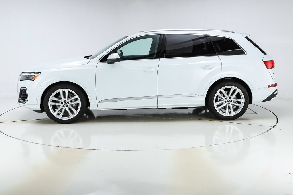 Used 2025 Audi Q7 3.0T Prestige w/ Prestige Package AWD/4WD image 5