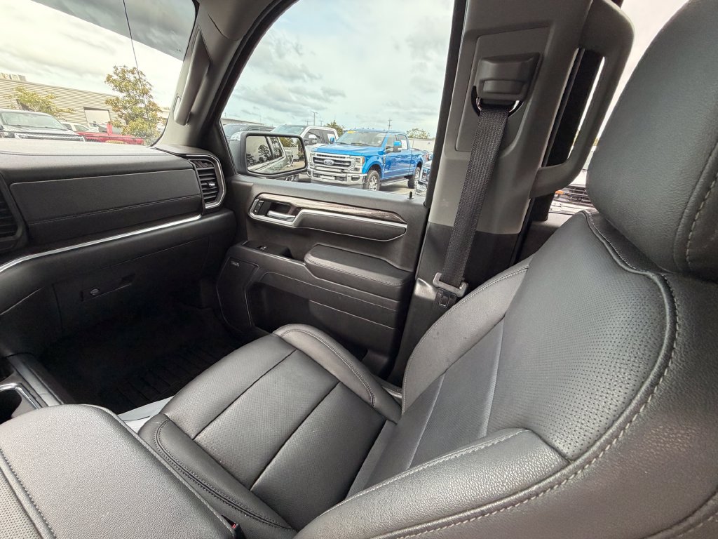 Used 2026 Chevrolet Silverado 1500 LTZ w/ Z71 Off-Road Package AWD/4WD image 15