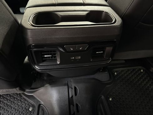 Used 2022 GMC Sierra 1500 AT4 w/ Technology Package image 14