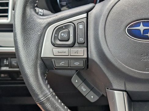 Used 2018 Subaru Forester 2.5i Touring w/ Popular Package #3B AWD/4WD image 19