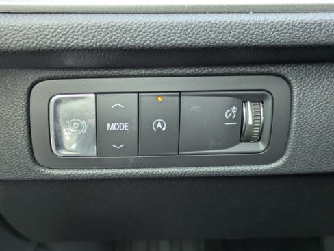 New 2026 Chevrolet Traverse LT FWD image 17