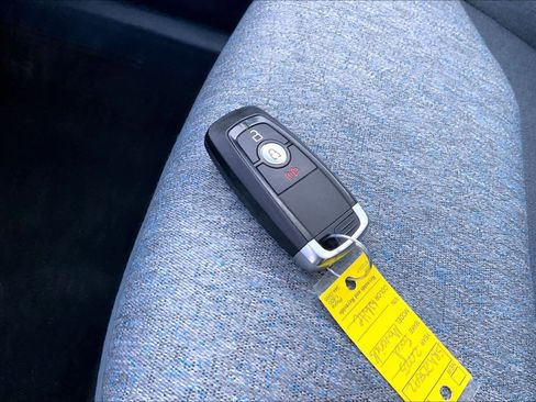 Used 2025 Ford Maverick XLT w/ Equipment Group 302A image 15