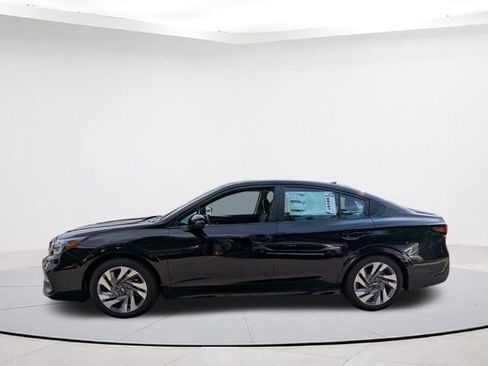 Used 2025 Subaru Legacy Limited image 2