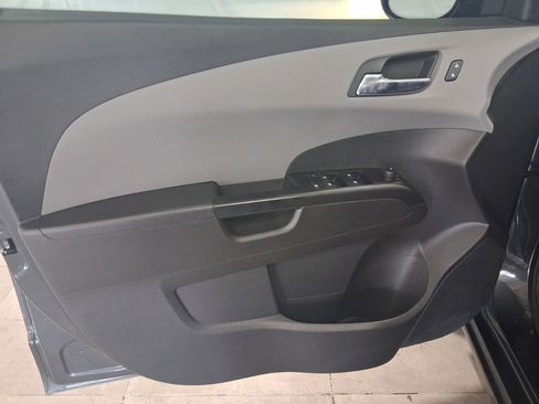 Used 2020 Chevrolet Sonic LT FWD image 20