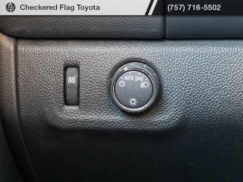 Used 2019 Chevrolet Colorado LT image 12