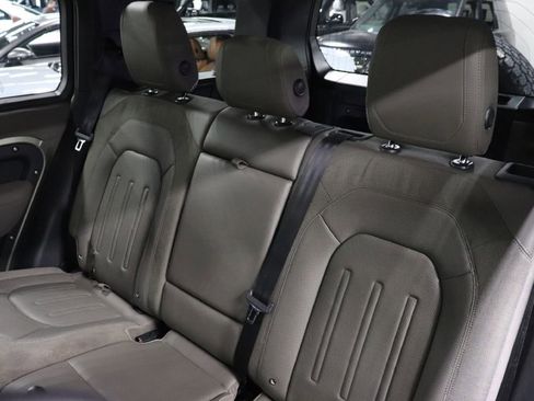 Used 2020 Land Rover Defender 110 S image 15