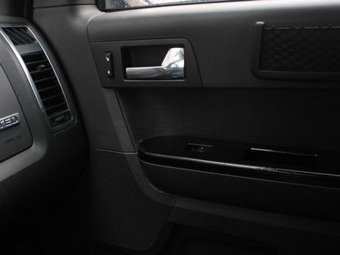 Used 2010 Ford Escape Limited image 18