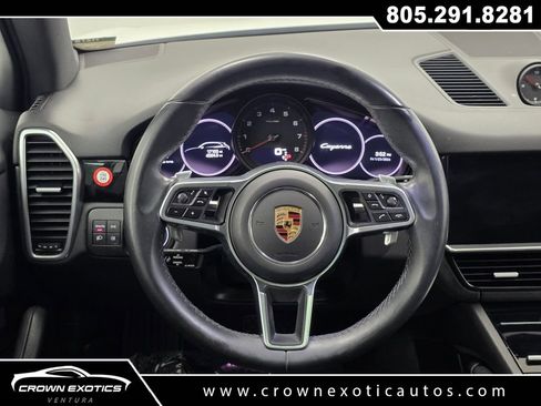 Used 2022 Porsche Cayenne image 17